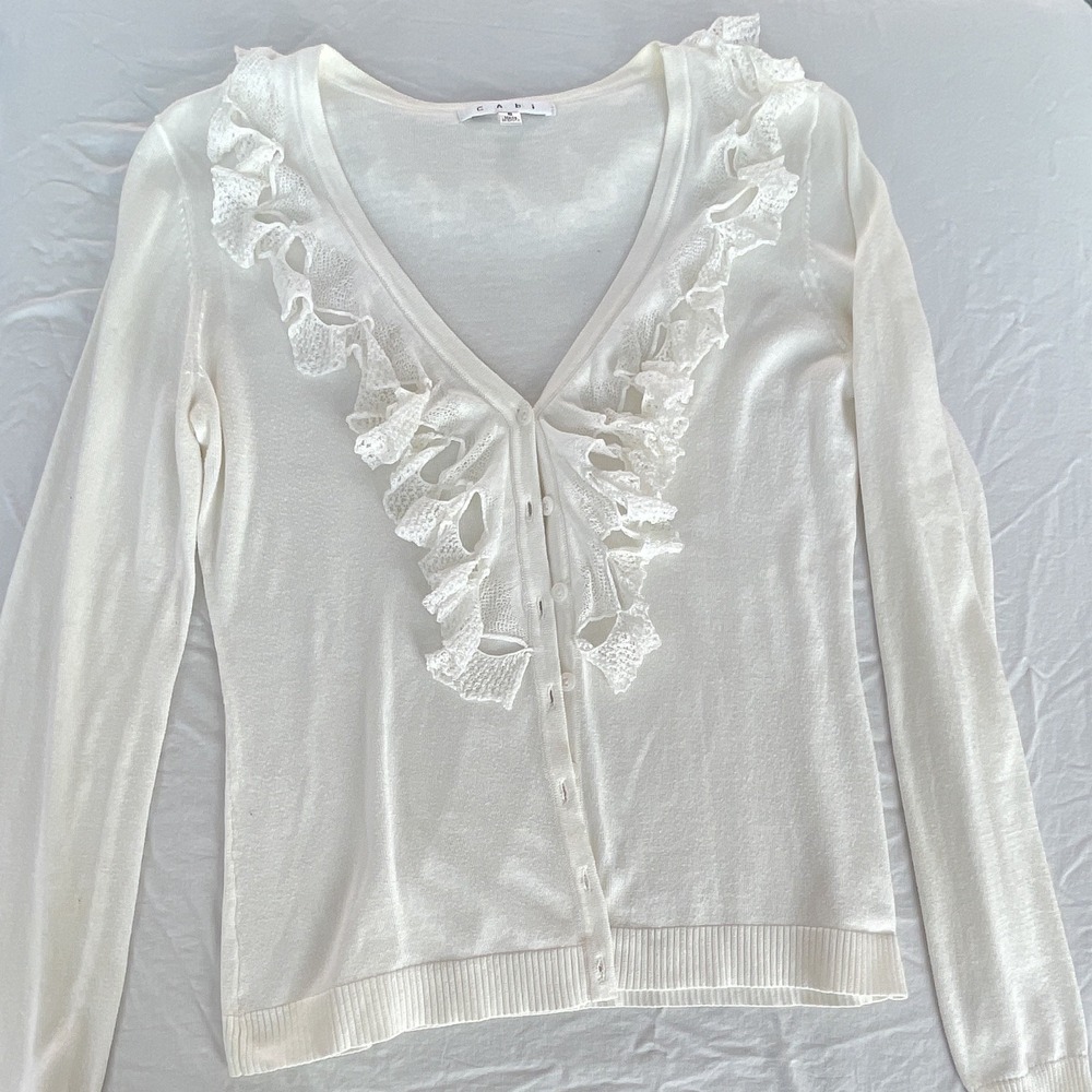Cabi White Ruffle Trim Cardigan Sweater V-Neck Button Front‎ Long Sleeve Small